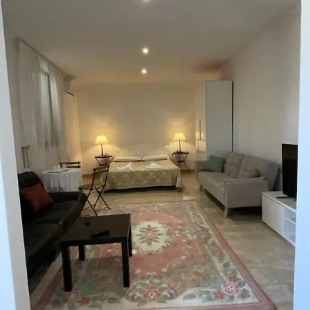 Casa Di Malika